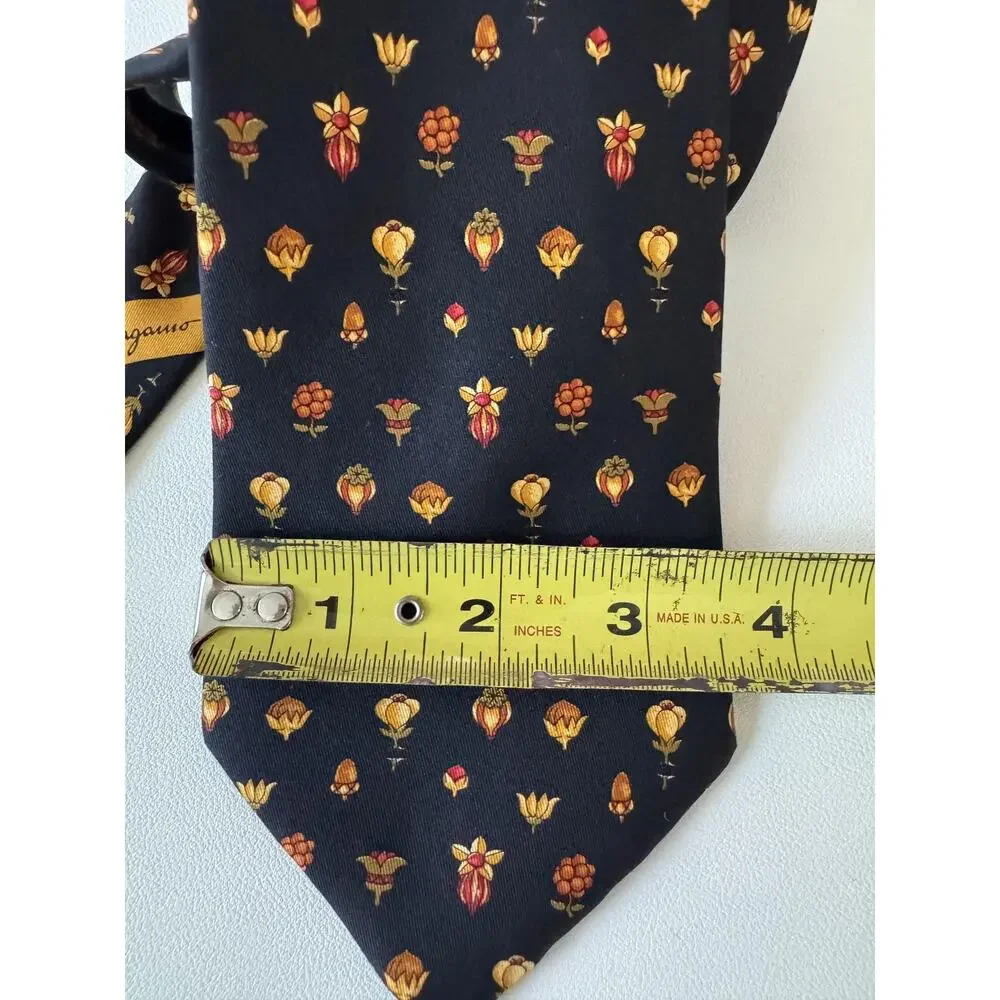 Salvatore Ferragamo Tie Mens One Size Navy Blue Floral 100% Silk Made In Italy